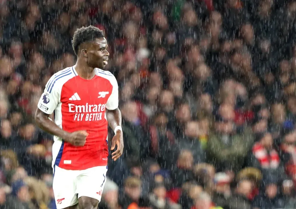 Bukayo Saka só não fez chover com a bola parada. Foto: Imago