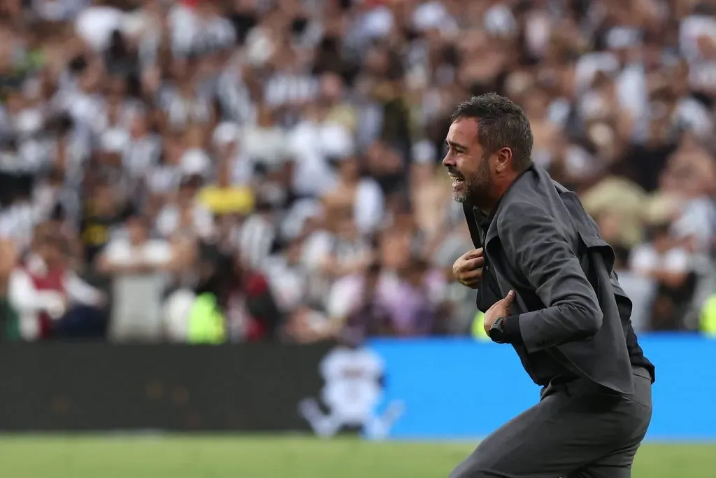 O treinador português Artur Jorge, campeão da Libertadores, poderá jogar contra o Porto nos oitavos da prova. Foto: Imago.