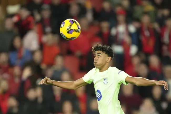 O “prodígio” Lamine Yamal poderá também ser um dos nomes em destaque neste jogo. Foto: Imago.