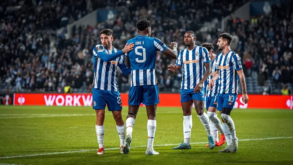 Jogadores do FC Porto celebram o segundo golo. Foto: Imago
