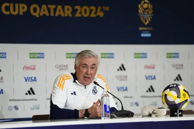 Carlo Ancelotti fez a antevisão do jogo, em conferência de imprensa. Foto: Imago.
