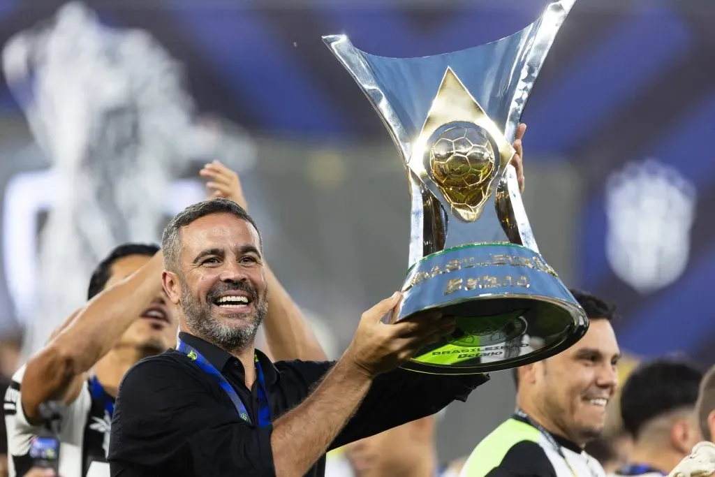 Artur Jorge conquistou o título brasileiro com o Botafogo. Foto: Imago