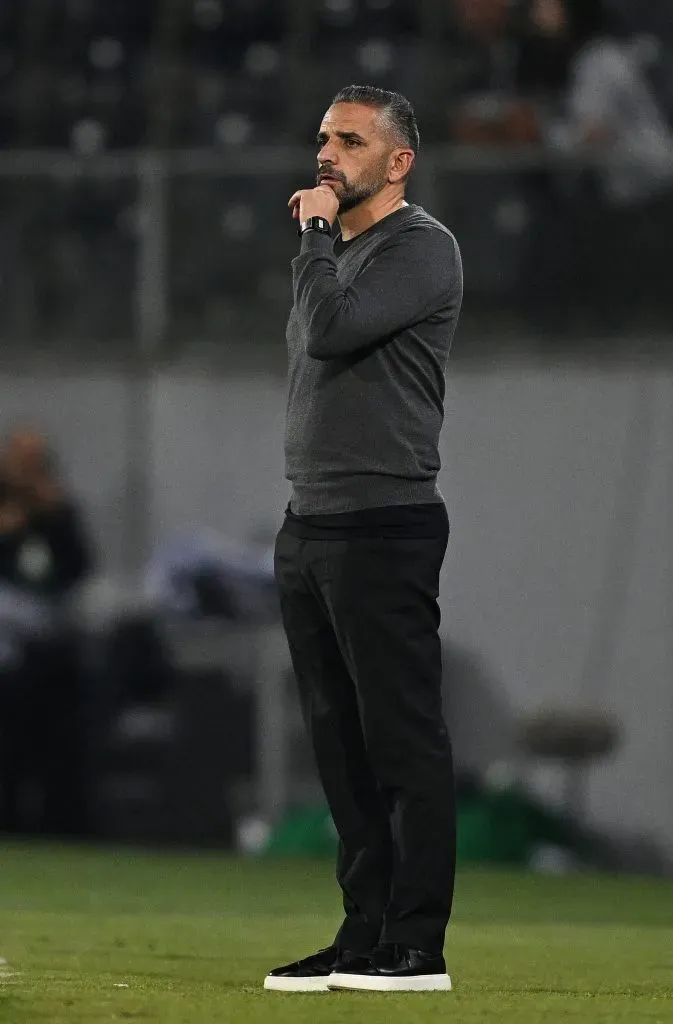 Rui Borges fez a antevisão do jogo, em conferência de imprensa. Foto: Getty Images.