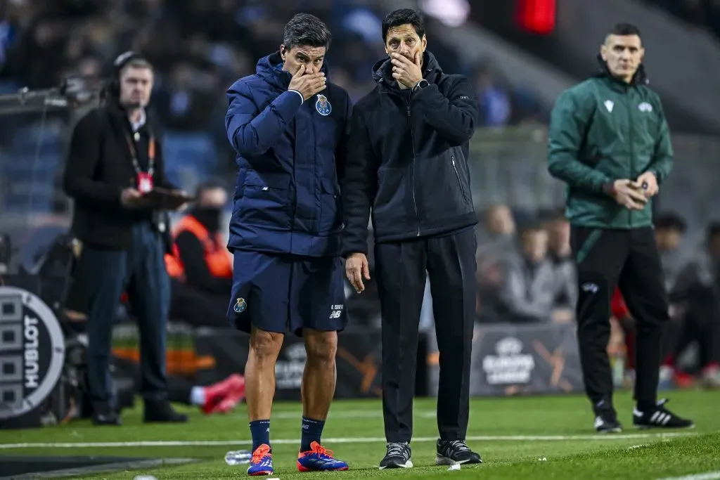 Vítor Bruno com o seu adjunto no FC Porto. Foto: Octavio Passos/Getty Images