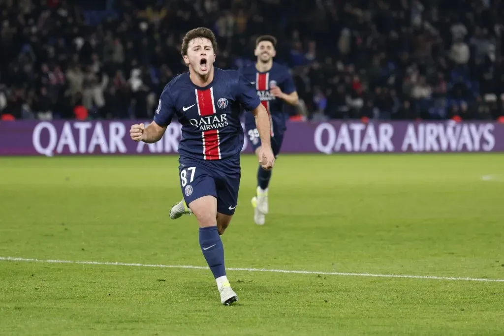 João Neves a comemorar um golo pelo PSG. Foto: Catherine Steenkeste/Getty Images for Qatar Airways.
