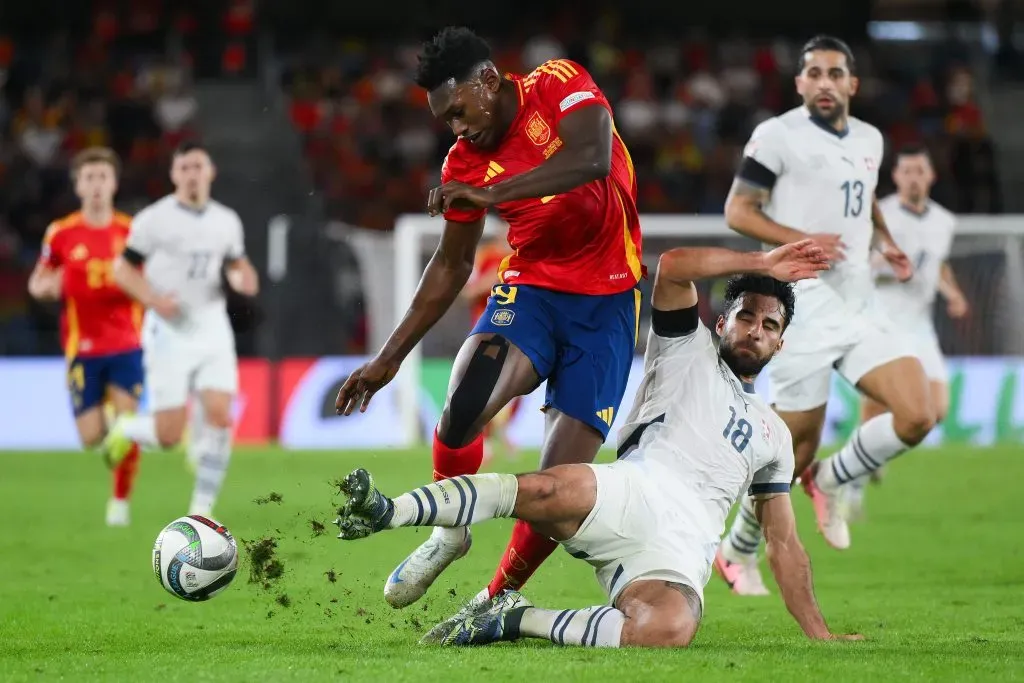 Samu Omorodion a jogar com a seleção principal de Espanha. Foto: David Ramos/Getty Images.