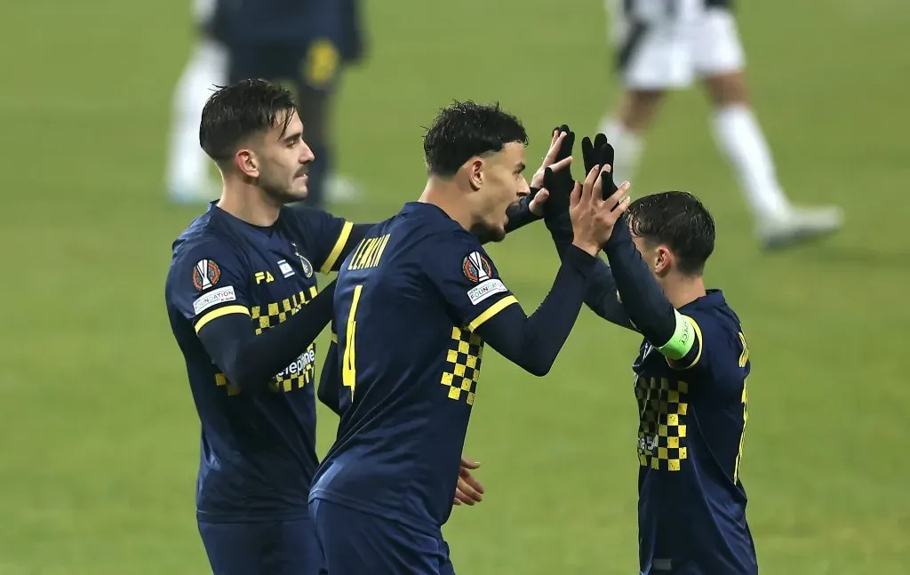 Maccabi Tel Aviv festeja vitória na Europa League. Foto: David Balogh/Getty Images