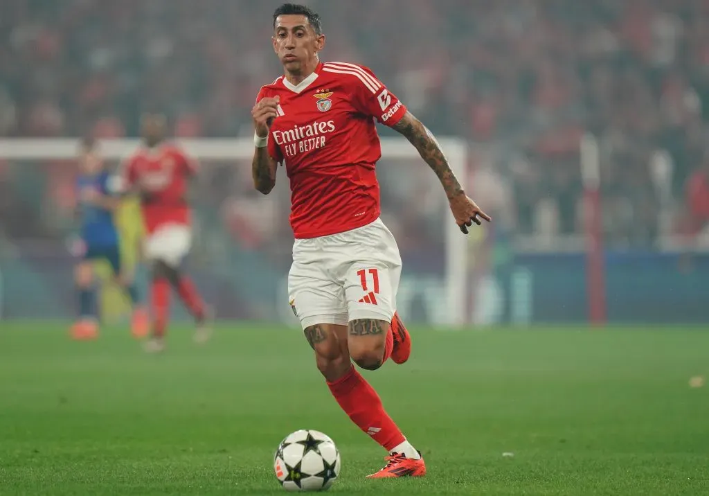 Di Maria estará de fora cerca de um mês, segundo a previsão. Foto: Gualter Fatia/Getty Images.