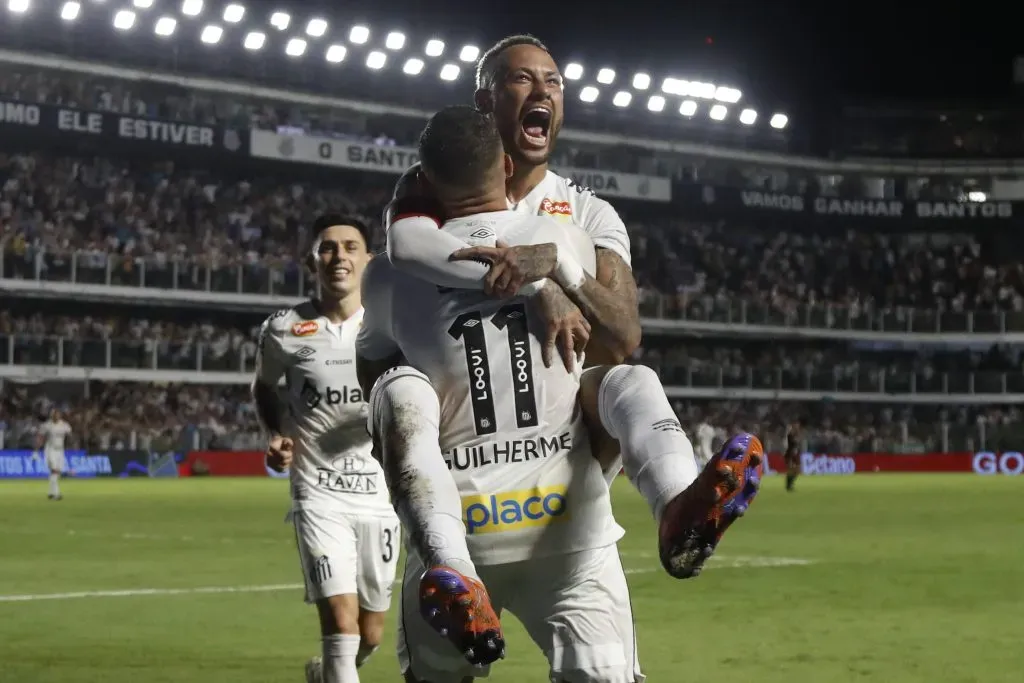 Neymar marcou recentemente, pela primeira vez, no regresso ao Santos. Foto: Miguel Schincariol/Getty Images.