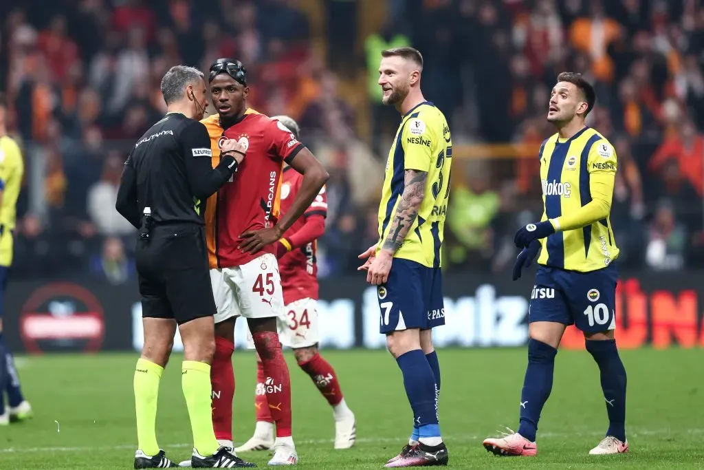 Slavko Vincic, árbitro do Galatasaray x Fenerbahçe. Foto: Getty Images