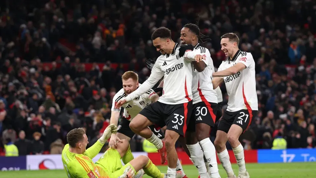 Fulham festeja vitória contra o Manchester United