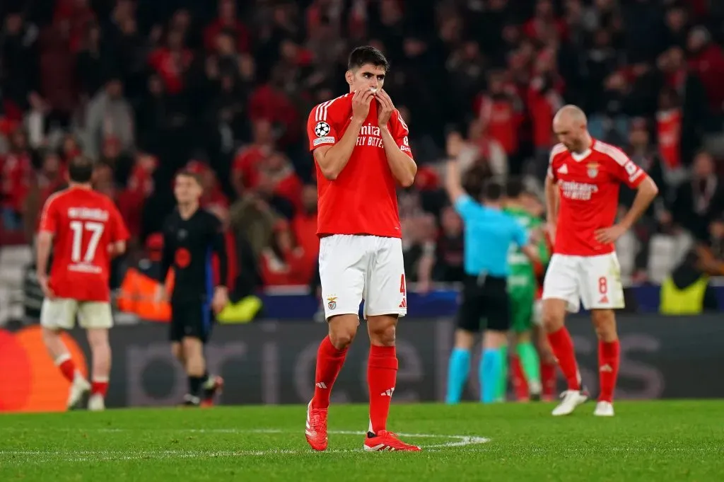 Um erro de António Silva ajudou o Barcelona a chegar ao golo da vantagem. Foto: Gualter Fatia/Getty Images.
