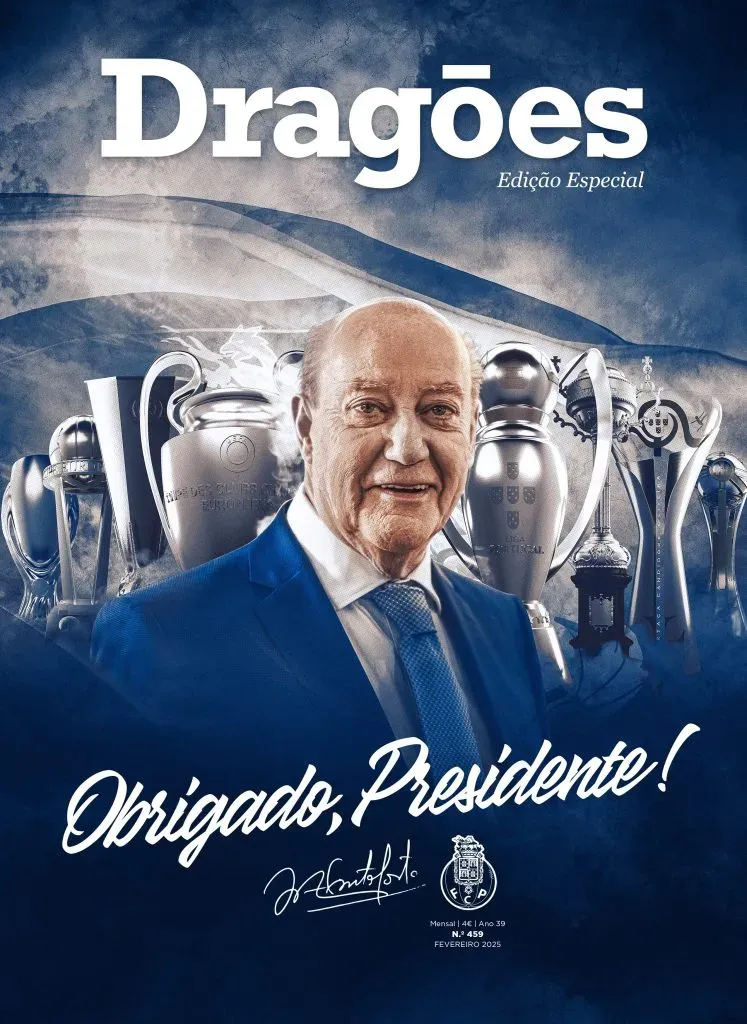 A capa da revista dedicada totalmente a Pinto da Costa. Foto: FC Porto.