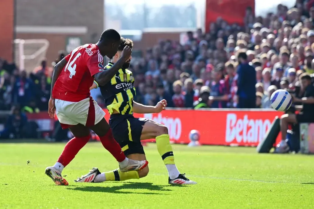 O momento em que Hudson-Odoi remata para o único golo do encontro. Foto: Shaun Botterill/Getty Images.