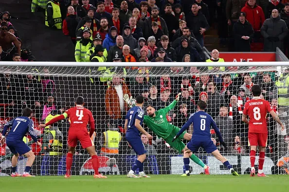 Gianluigi Donnarumma durante Liverpool x PSG. Foto: Getty Images
