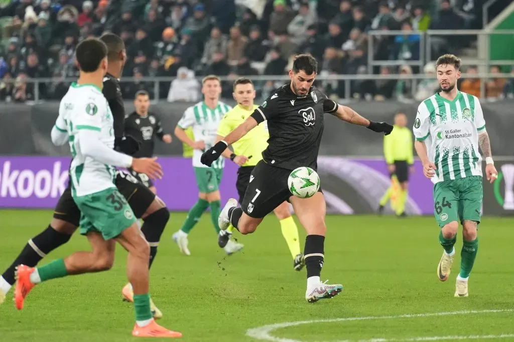 Nélson Oliveira em ação, no jogo da primeira mão. Foto: Carsten Harz/Getty Images.