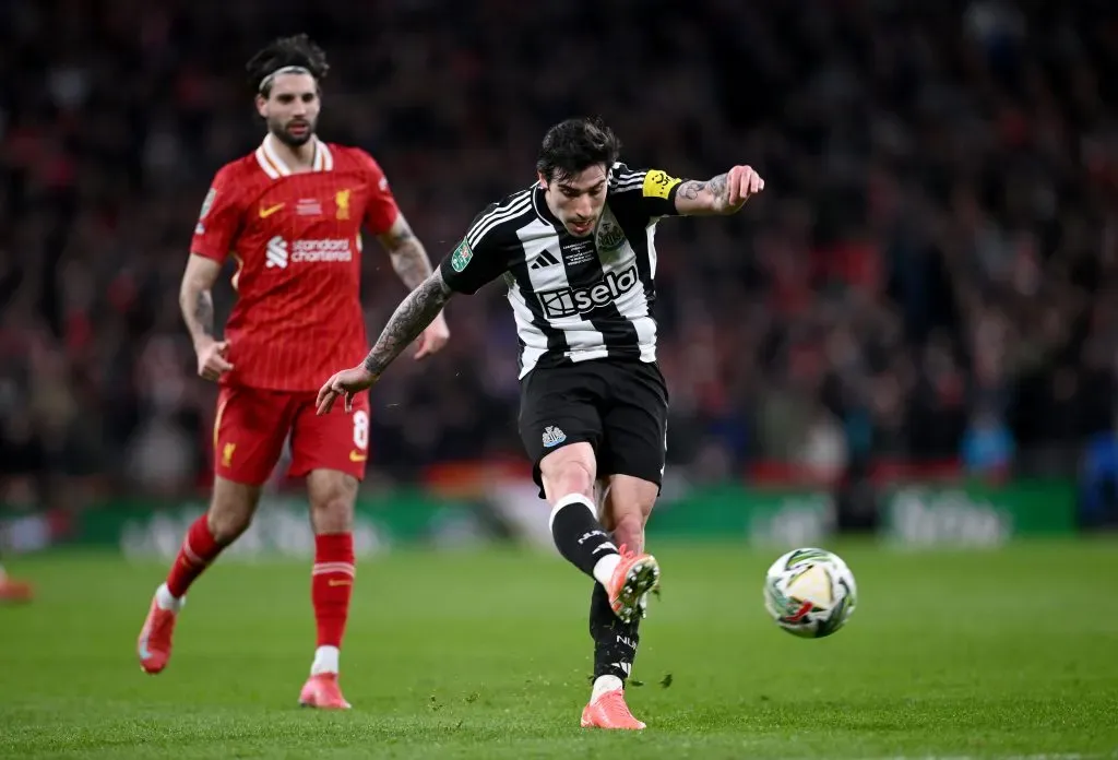 Newcastle vence Liverpool. Foto: Getty Images