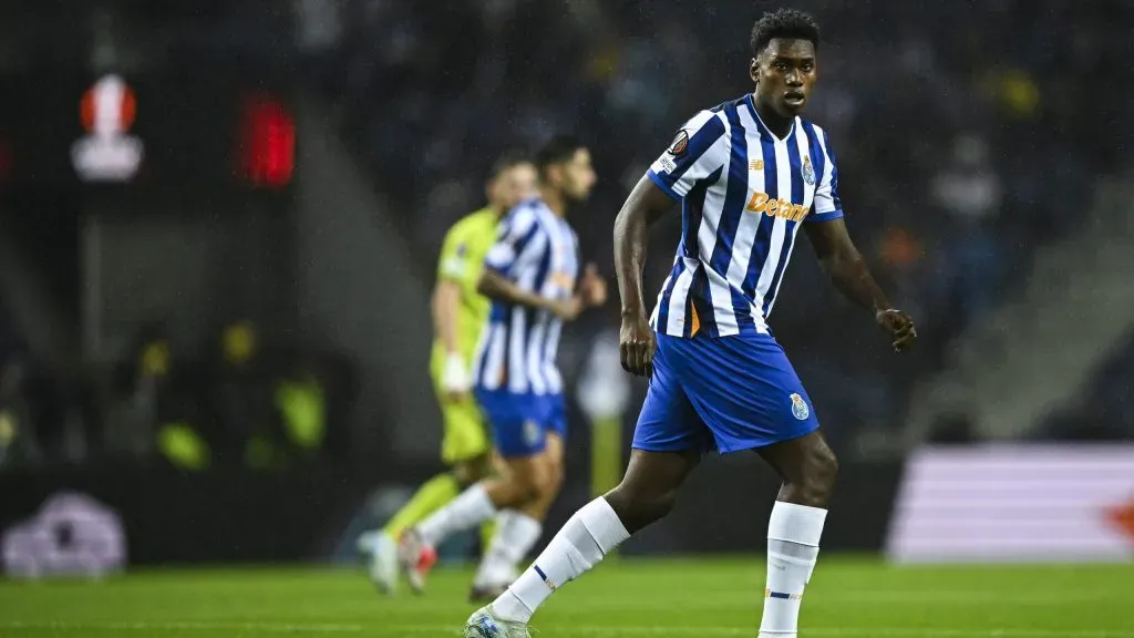 Samu Aghehowa é internacional pela Seleção de Espanha. Foto: Getty Images.
