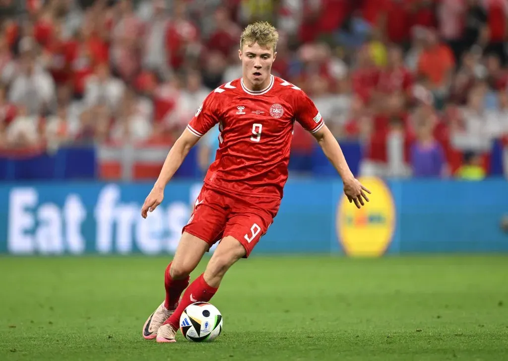 Rasmus Hojlund marcou o golo que decidiu a partida. Foto: Shaun Botterill/Getty Images.
