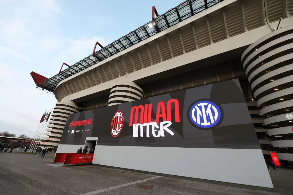 O San Siro (para o Milan) ou o Giuseppe Meazza (para o Inter). Foto: Marco Luzzani/Getty Images.
