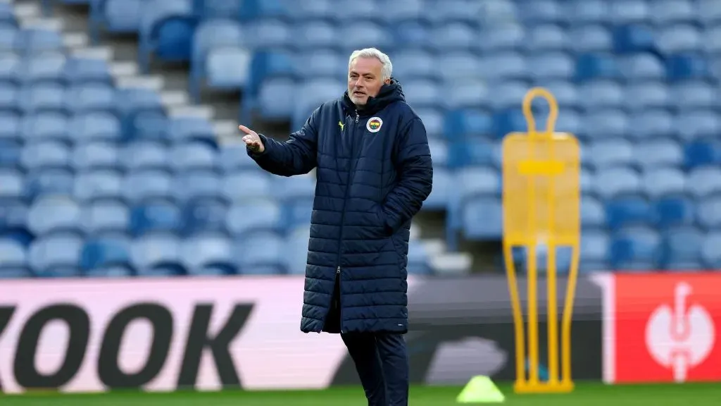 José Mourinho, treinador do Fenerbahçe