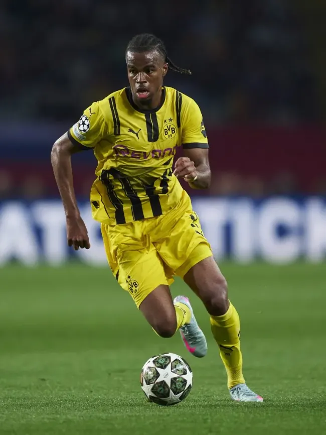 Felix Nmecha em destaque no Borussia Dortmund. Foto: Getty Images