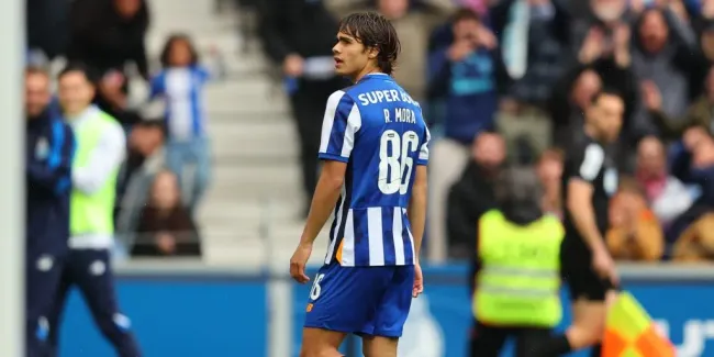 O jovem Rodrigo Mora continua em grande plano com os dragões. Foto: FC Porto.