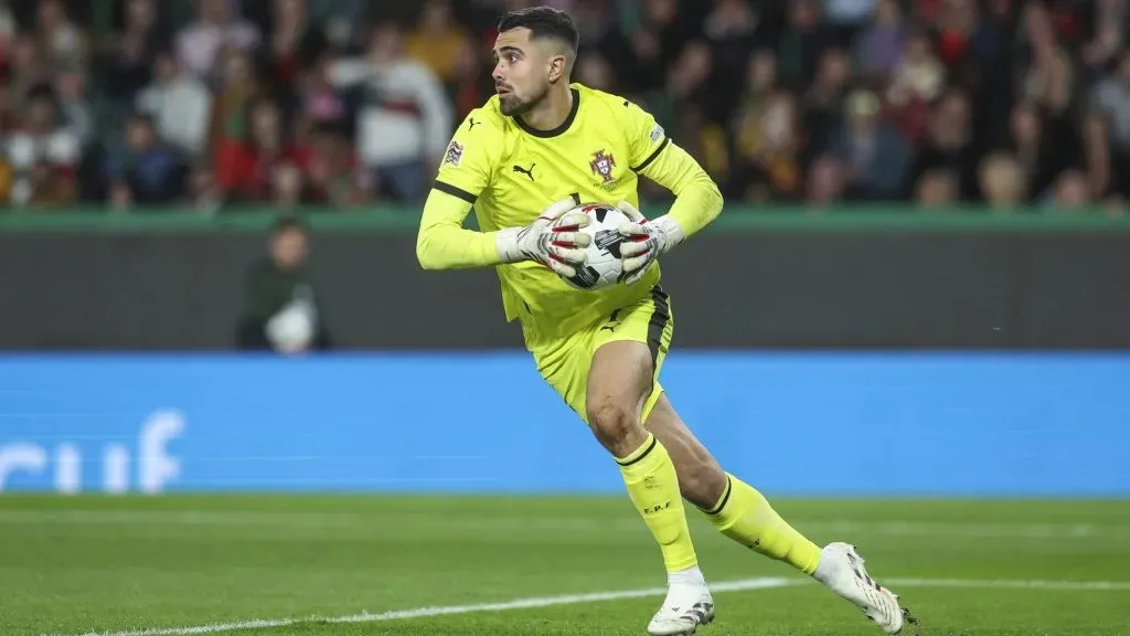 Diogo Costa está a ser seguido pelo Manchester United. Foto: Getty Images.