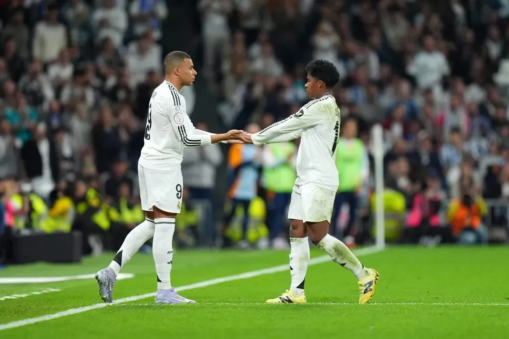 Mbappé e Endrick, avançados do Real Madrid. Foto: Angel Martinez/Getty Images.