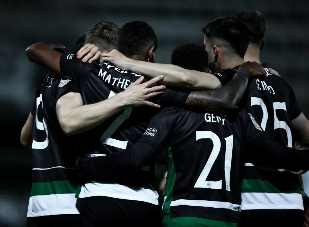 A equipa continua unida em torno de alcançar os objetivos. Foto: SCP.