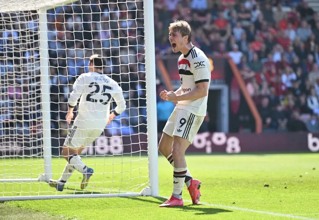 Ramus Holjund fez o empate para os red devils (Photo by Dan Mullan/Getty Images)