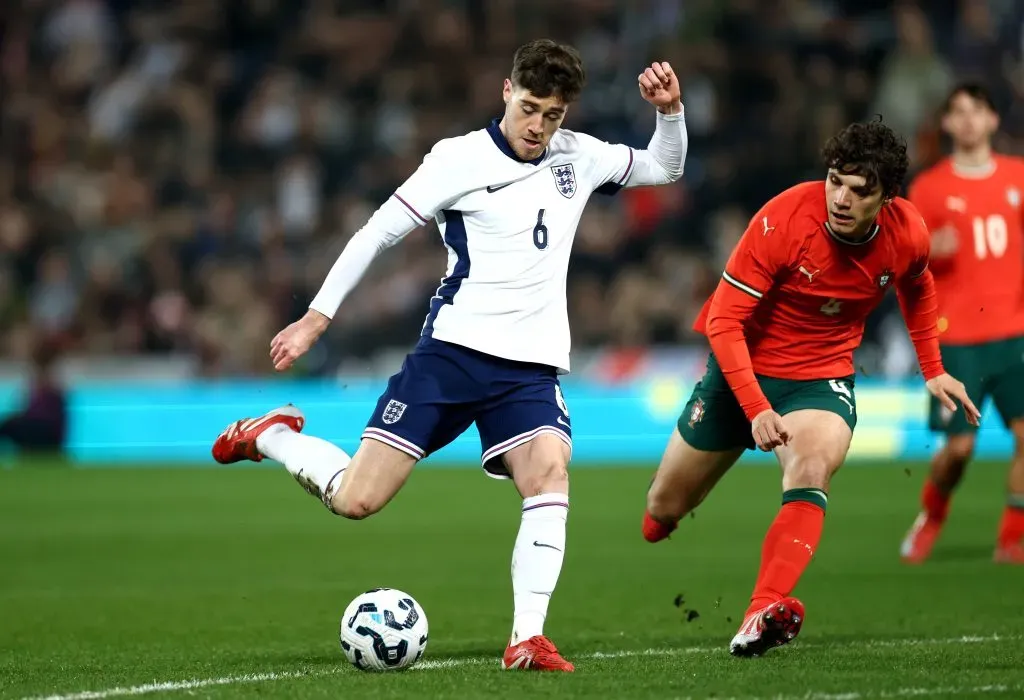 Hackney já marcou contra Portugal, a jogar com a seleção sub-21 de Inglaterra. Foto: Dan Istitene/Getty Images.