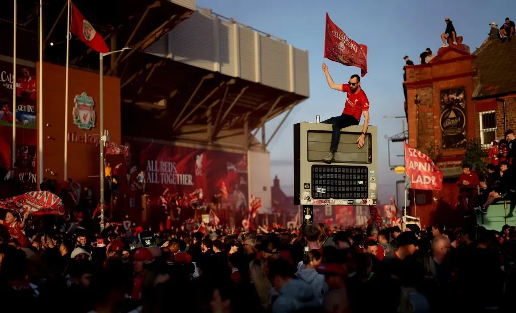 O Liverpool e os seus adeptos viveram momentos muito especiais, após a conquista do título. Foto: Carl Recine/Getty Images.