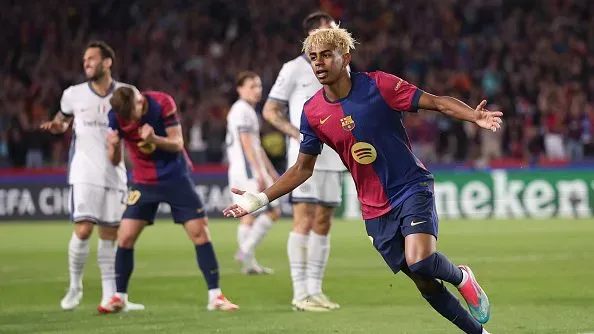 Lamine Yamal brilhou em Barcelona x Inter na Champions League. Foto: Getty Images