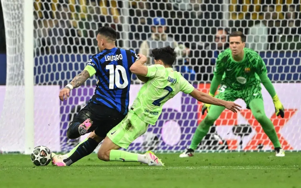 O momento ligado ao lance em análise. Foto: Dan Mullan/Getty Images.