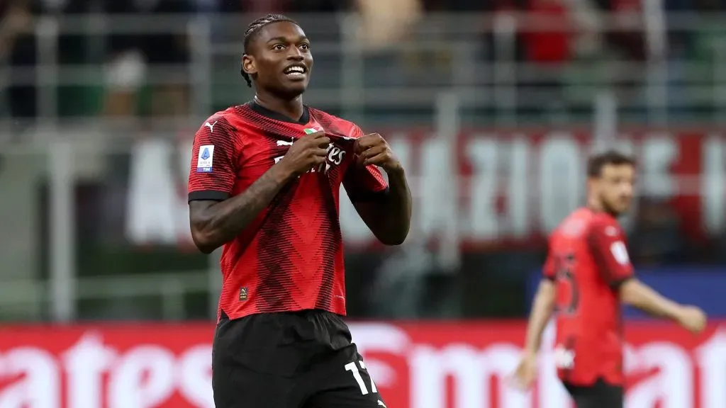 Rafael Leão em ação pelo Milan. Foto: Getty Images