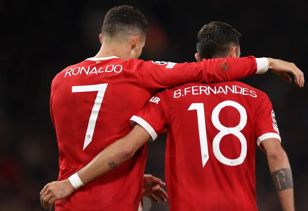 Cristiano Ronaldo e Bruno Fernandes no Manchester United, em 2021. Foto: Naomi Baker/Getty Images.