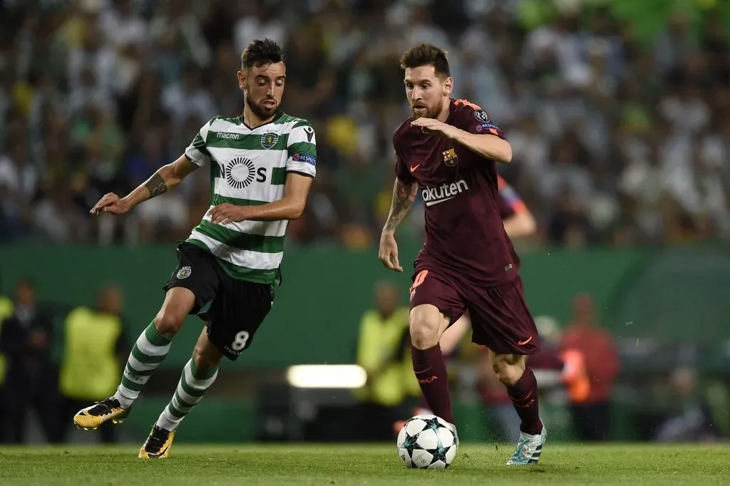 Bruno Fernandes, um dos melhores jogadores do Sporting neste século, num jogo da Champions League contra o Barcelona, em 2017. Foto: Octavio Passos/Getty Images.