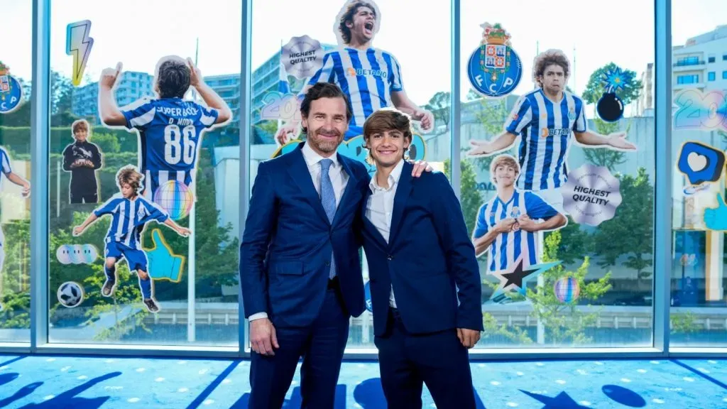 André Villas-Boas e Rodrigo Mora, respetivamente presidente e jogador dos dragões. Foto: FC Porto