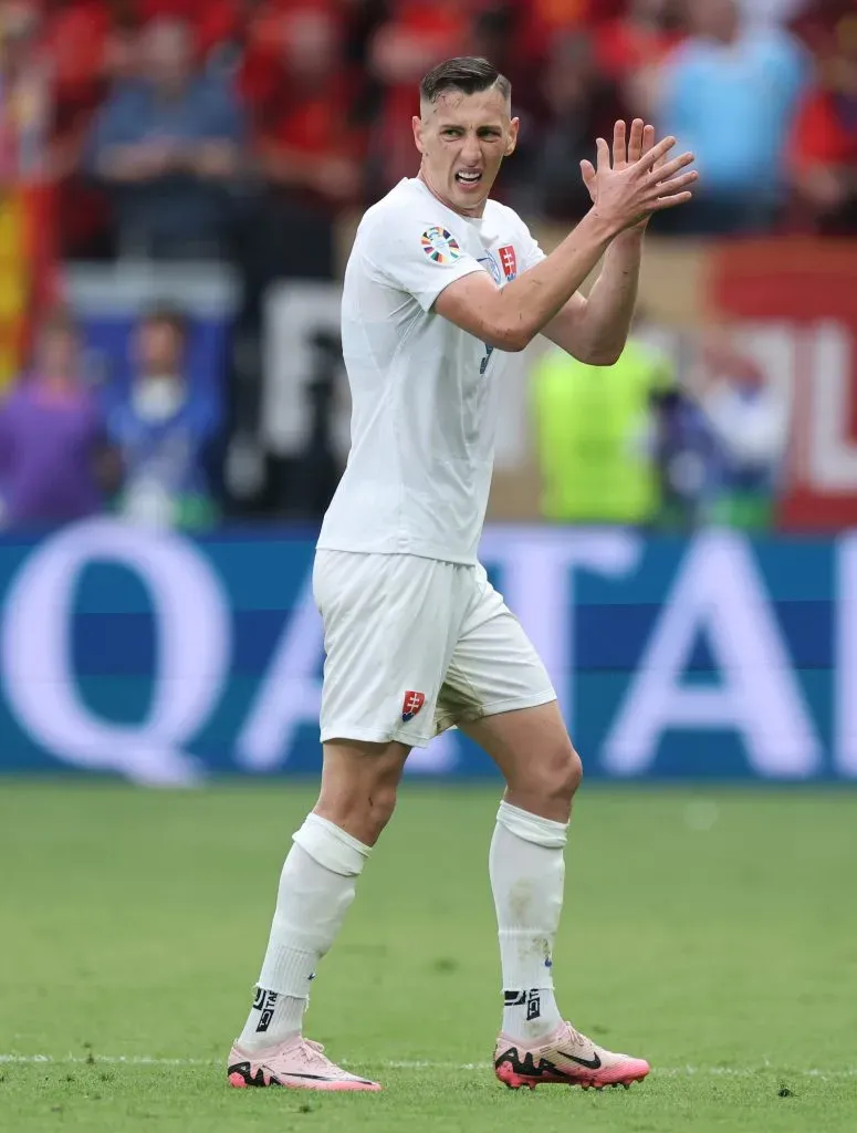 Róbert Bozenik de saída do Boavista. Foto: Getty Images