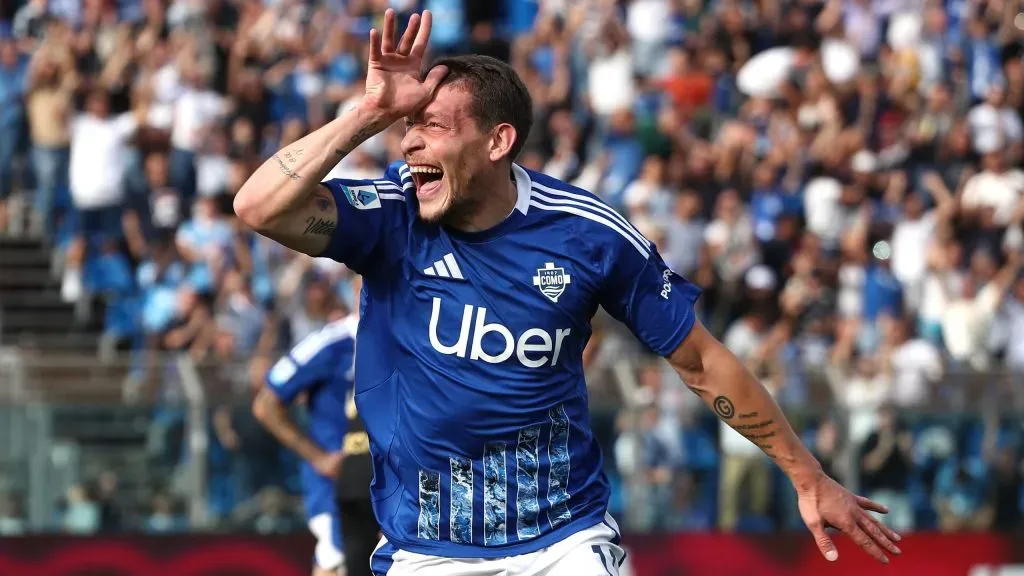 Andrea Belotti festeja golo pelo Como. Foto: Marco Luzzani/Getty Images