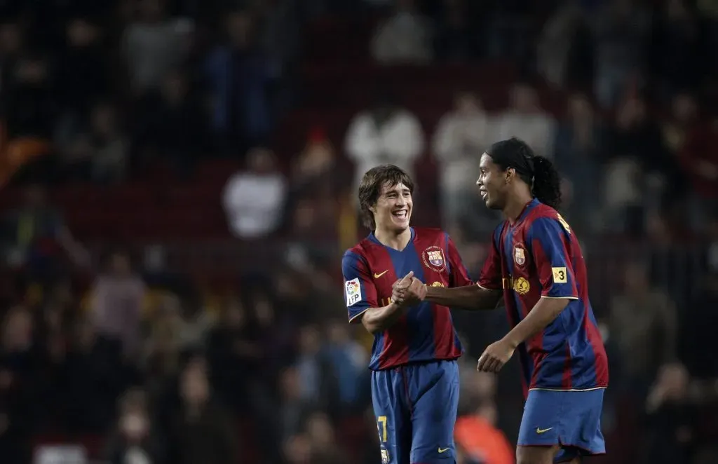 Bojan e Ronaldinho a comemorarem um golo. Foto: Jasper Juinen/Getty Images.