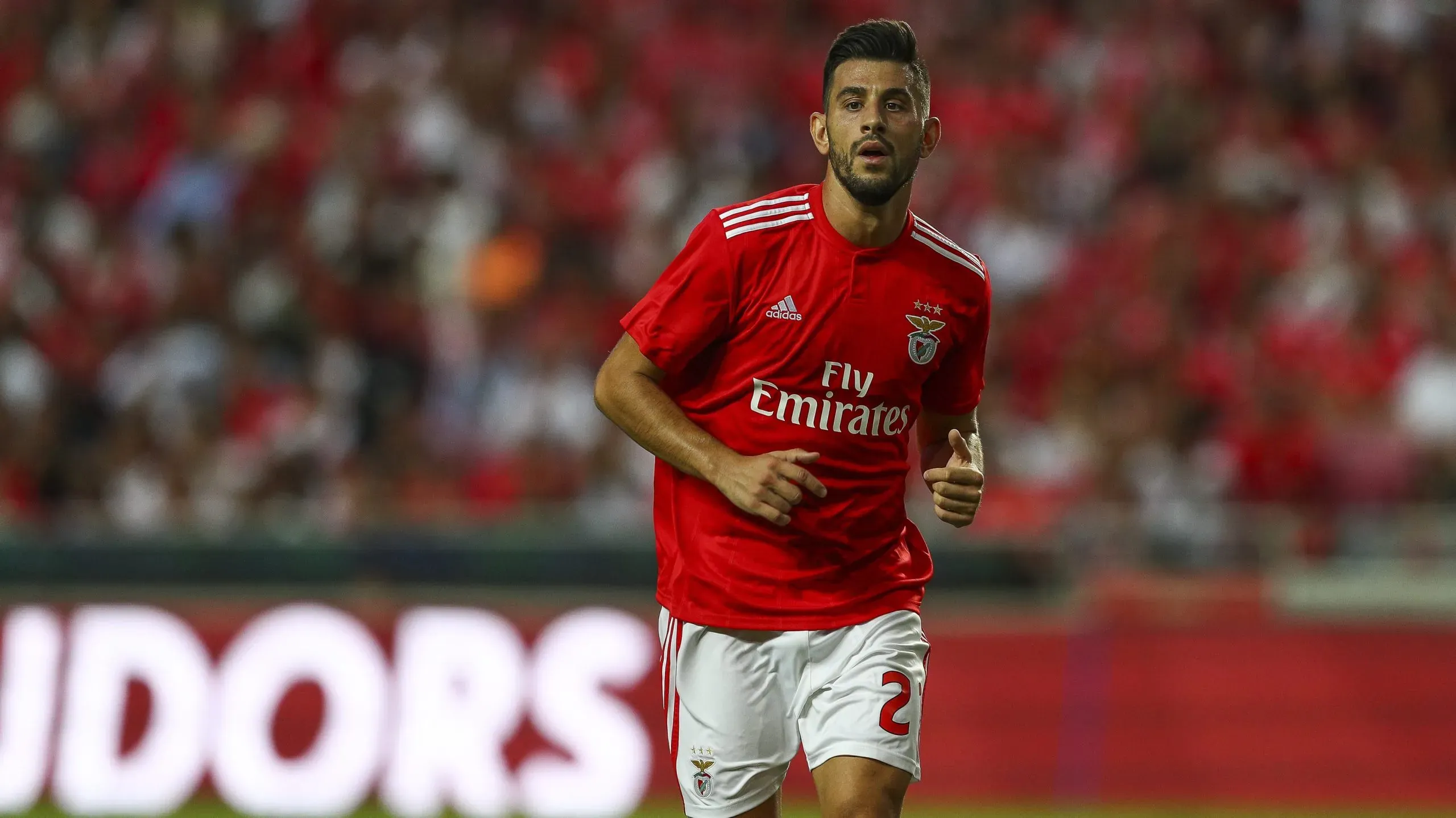 Pizzi tem uma carreira indiscutivelmente ligada ao Benfica, o clube onde permaneceu mais tempo.Foto: Carlos Rodrigues/Getty Images
