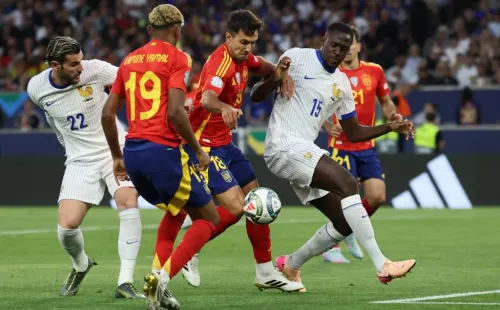 Zubimendi em ação na meia-final contra a França. Foto: Alex Grimm/Getty Images.