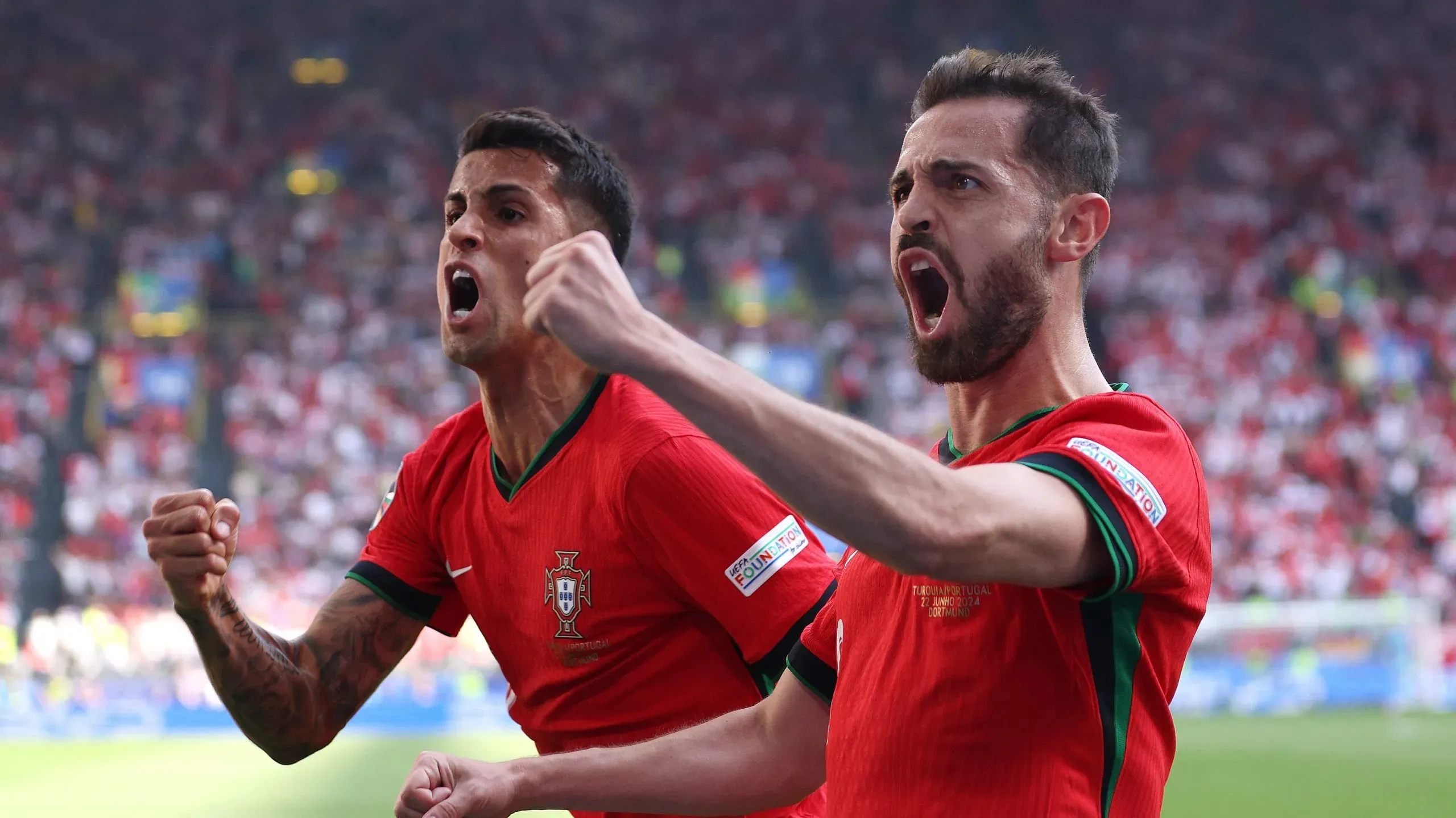 João Cancelo e Bernardo Silva superaram o ‘síndrome Jorge Jesus’ e voaram bem alto longe da Luz.Foto: Dean Mouhtaropoulos/Getty Images