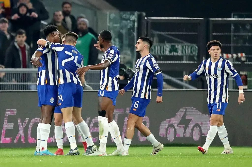 Os jogadores do Porto vão tentar contrariar uma “oleada” equipa do Palmeiras. Foto: Paolo Bruno/Getty Images.