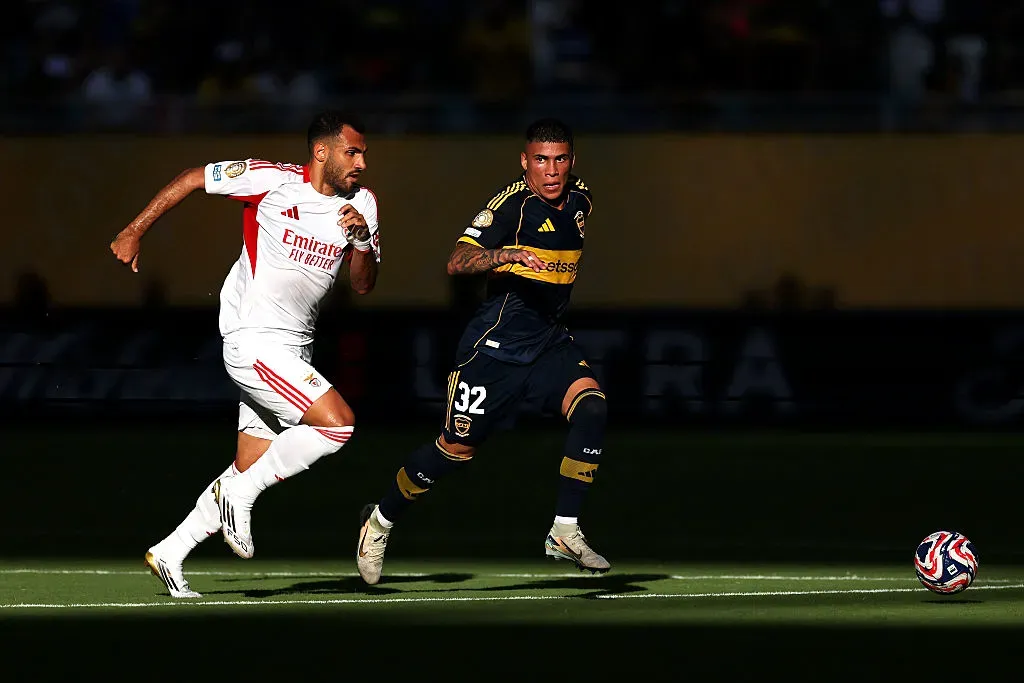 Pavlidis em ação contra o Boca Juniors no Mundial de Clubes. Foto: Getty Images