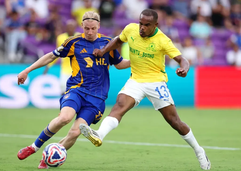 Iqraam Rayners marcou na vitória do Mamelodi Sundowns. Foto: Getty Images