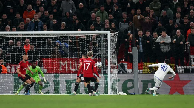 Roony Bardghji deu nas vistas ao marcar um golo ao Manchester United, em 2023, no Parken Stadium.Foto: Maja Hitij/Getty Images
