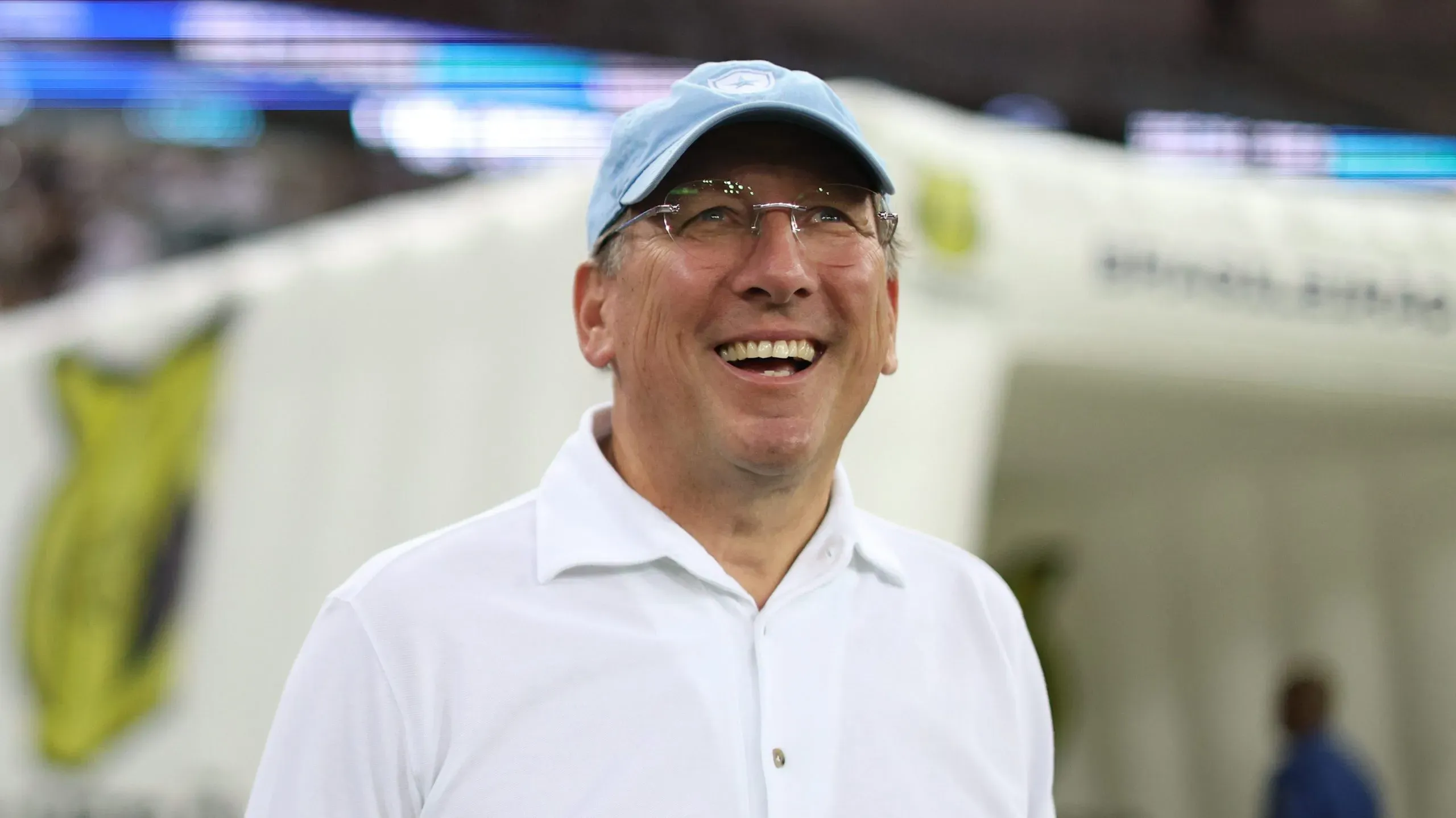 John Textor vendeu a parte que tinha no Crystal Palace e o Lyon está perto de cair para a Ligue 2.Foto: Lucas Figueiredo/Getty Images
